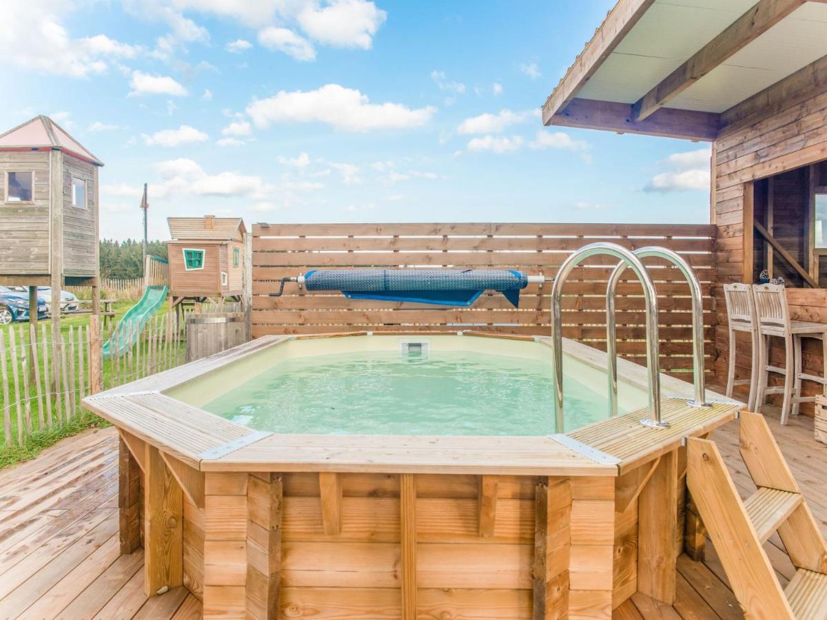 Luxurious House With Sauna In A Farm In バストーニュ エクステリア 写真