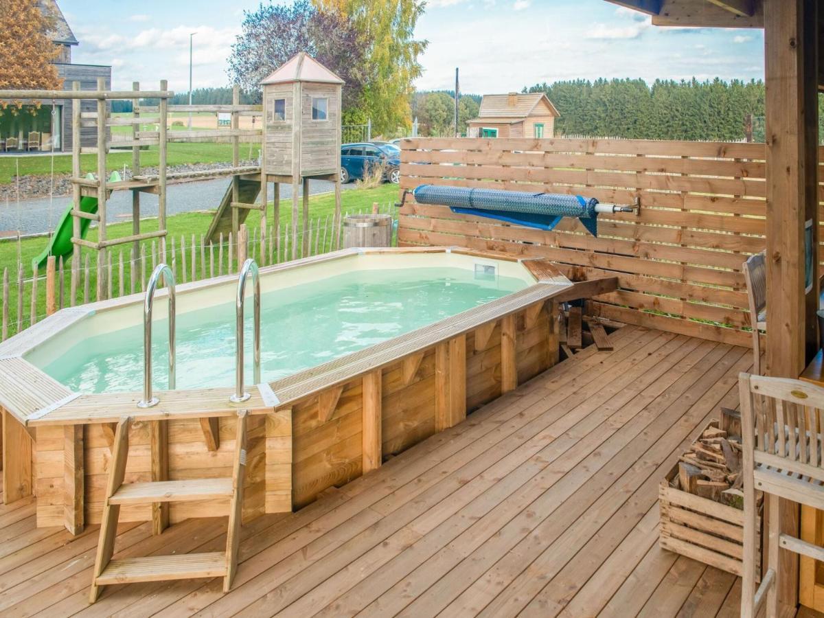 Luxurious House With Sauna In A Farm In バストーニュ エクステリア 写真